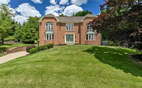 2528 Riva Rdg, Wexford, PA 15090