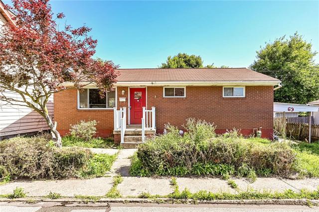 63 Chestnut St, Natrona Heights, PA 15065