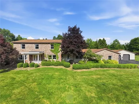 2584 Hillsville Rd, Edinburg, PA 16116