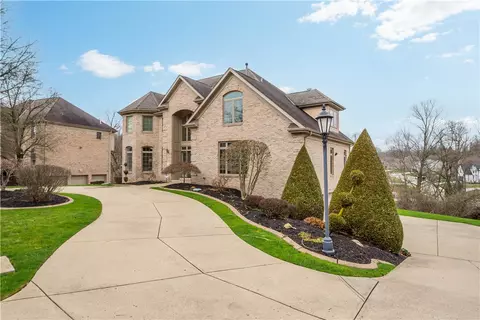 7031 Pinehurst, Presto, PA 15142