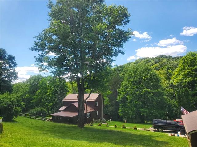 1529 Garretts Run Rd, Ford City, PA 16226
