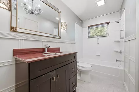 Bath - 105 Berkeley, Pittsburgh, PA 15237 photo 3 of 5
