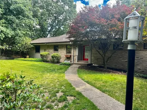 105 Berkeley, Pittsburgh, PA 15237