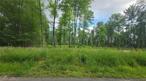 17 Ball Hill Rd, Greenville, PA 16125