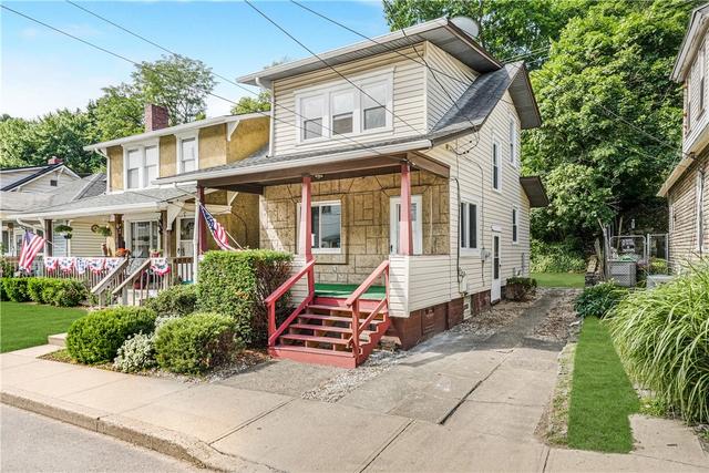 293 Lexington Ct, Carnegie, PA 15106