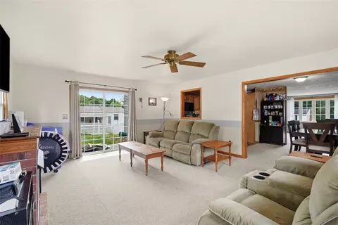 219 Maple Dr, Beaver, PA 15009 photo 10