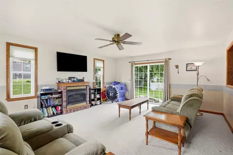 219 Maple Dr, Beaver, PA 15009 photo 11