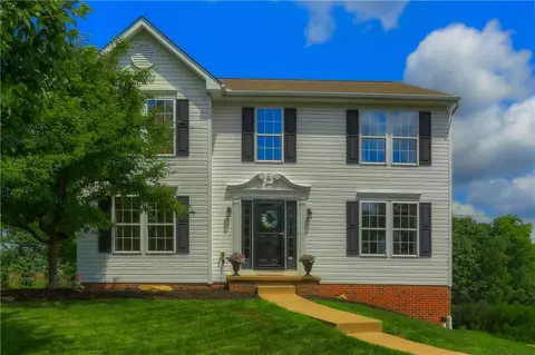 1871 Pioneer Dr, Sewickley, PA 15143