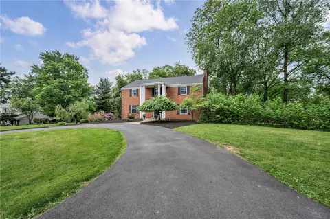 3225 Comanche Rd, Pittsburgh, PA 15241