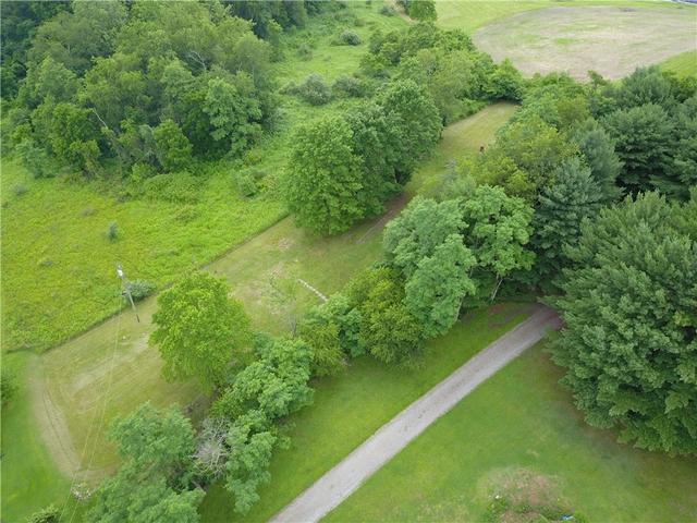 2041 Cemetery Rd, New Alexandria, PA 15670