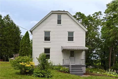 121 Freeport Rd, Butler, PA 16002