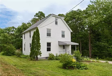 121 Freeport Rd, Butler, PA 16002