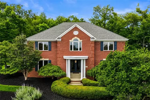119 Laurel Oak Dr, Sewickley, PA 15143