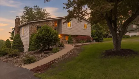 89 Fir St, Indiana, PA 15701