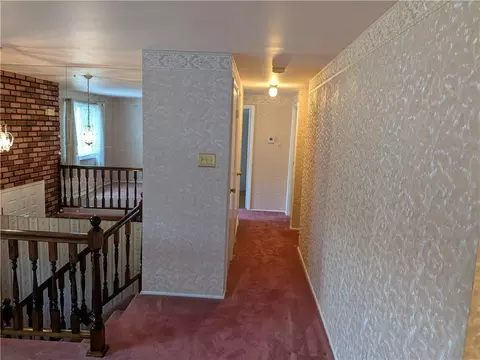 209 Bendix Dr, Coraopolis, PA 15108 photo 20