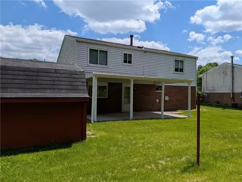 209 Bendix Dr, Coraopolis, PA 15108 photo 10