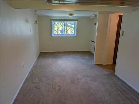 209 Bendix Dr, Coraopolis, PA 15108 photo 35