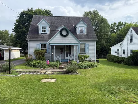 105 W Clenmoore, New Castle, PA 16105