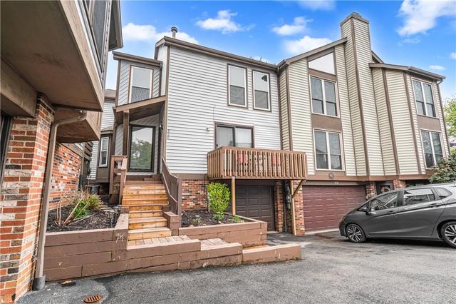 320 Spring Run Dr, Monroeville, PA 15146
