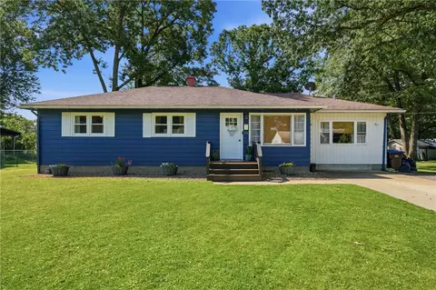 316 Crestview Dr, Franklin, PA 16323