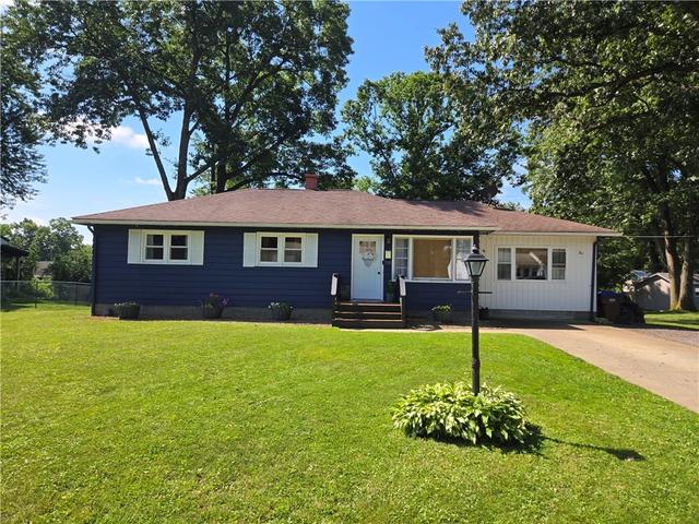 316 Crestview Dr, Franklin, PA 16323