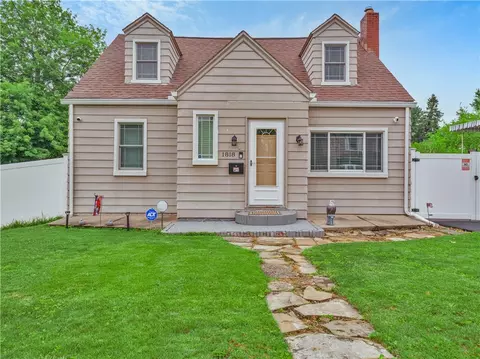 1818 Filmore St, Aliquippa, PA 15001