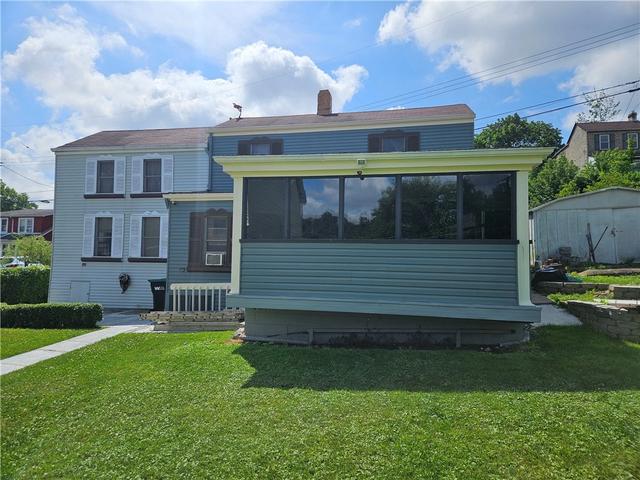 135 Wood St, Pittsburgh, PA 15223