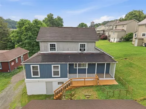 220 2nd St, Leechburg, PA 15656