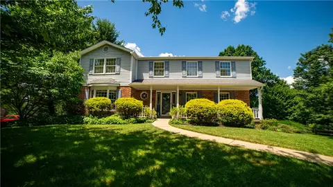 5911 Oak Hill Ct, Export, PA 15632