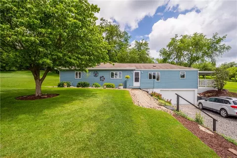 8 Leasure Way, Cecil, PA 15321 photo 2
