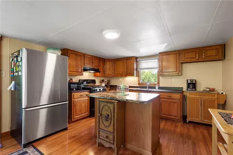 8 Leasure Way, Cecil, PA 15321 photo 8