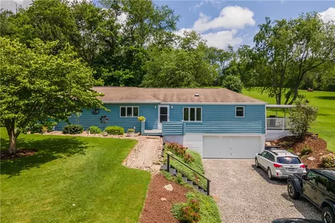 8 Leasure Way, Cecil, PA 15321 photo 1