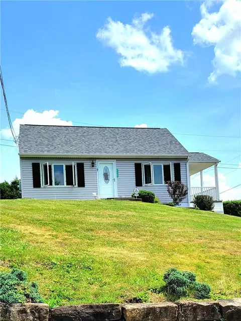 2799 Italy Rd, Export, PA 15632