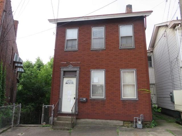 1009 Chartiers Ave, Mckees Rocks, PA 15136