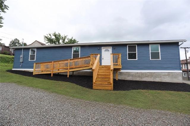 1172 Fifth St, Westmoreland City, PA 15692