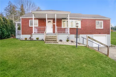 941 Whitehead Ln, Irwin, PA 15642