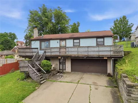 235 Grant Ave, Homestead, PA 15120