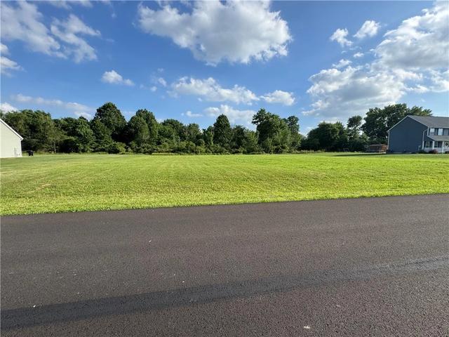 lot19 Tradewind Dr, New Castle, PA 16102