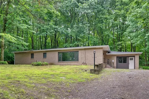 Exterior - 1156 Cole Rd, Apollo, PA 15613 photo 3 of 6