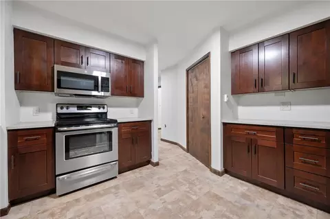 Kitchen - 1156 Cole Rd, Apollo, PA 15613 photo 4 of 5