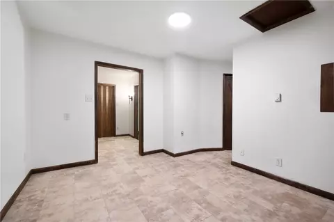 Entry Way - 1156 Cole Rd, Apollo, PA 15613 photo 4 of 4
