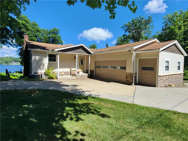 228 Latonka Dr, Mercer, PA 16137