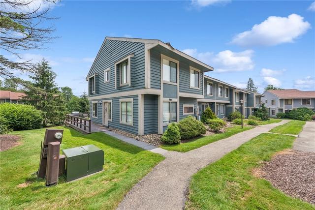 561 Pine Ct, Hidden Valley, PA 15502