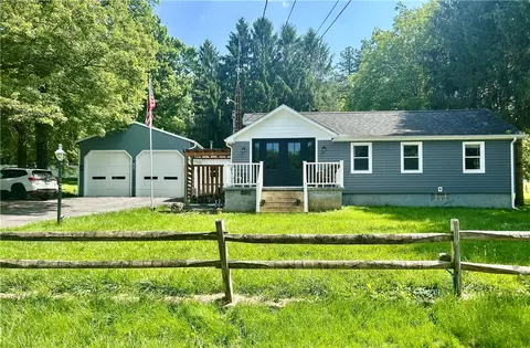 1686 Harbor Edinburg Rd, Edinburg, PA 16116
