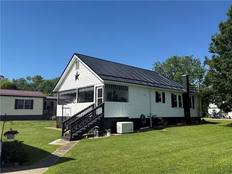 126 Highway Barn Rd, Punxsutawney, PA 15767