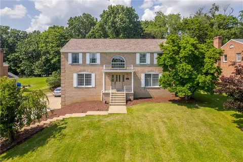 110 Kathy Ann Ln, Canonsburg, PA 15317