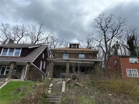 670 Princeton Blvd, Pittsburgh, PA 15221