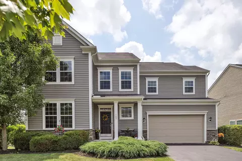 105 Birdie Dr, Cranberry Township, PA 16066