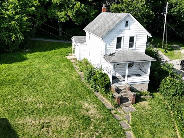 233 Spang Ave, Leechburg, PA 15656