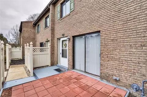 107 Georgetown Ln, Export, PA 15632 photo 9